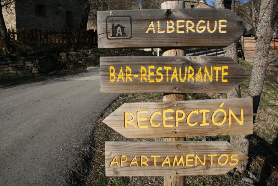 Apartamentos Turisticos Isín 외부 사진