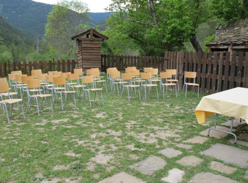 Apartamentos Turisticos Isín 외부 사진